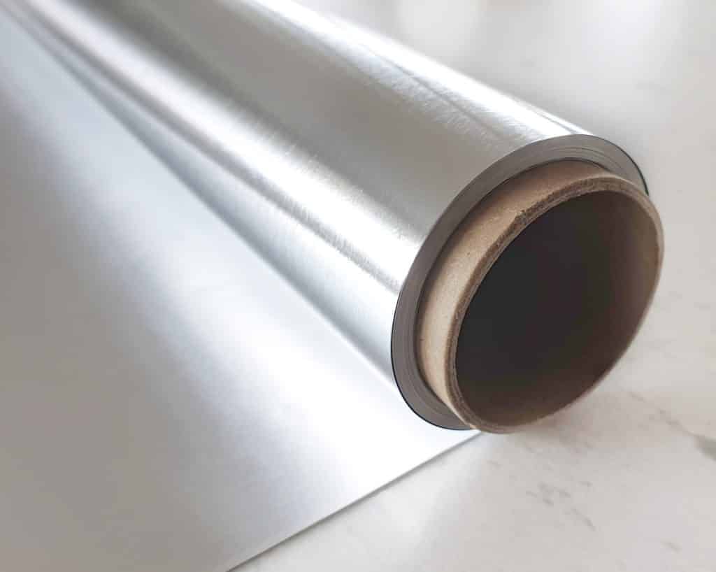 roll of aluminium foil