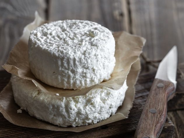 Two rounds of fresh chèvre goats milk cheese