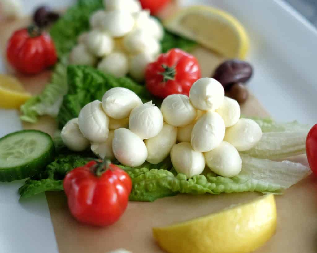 Fresh garden salad with tiny bocconcini cheese balls