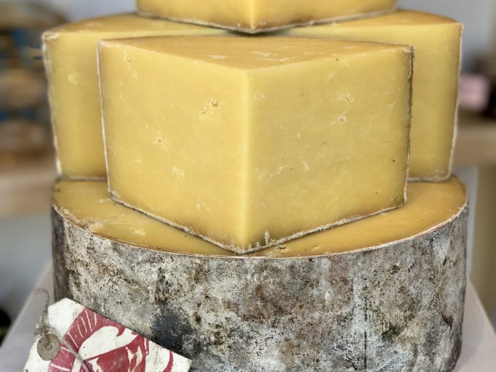 Clothbound raw milk Hafod cheese