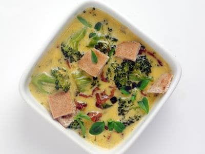 Bacon Cheddar Broccoli Soup with sodium citrate