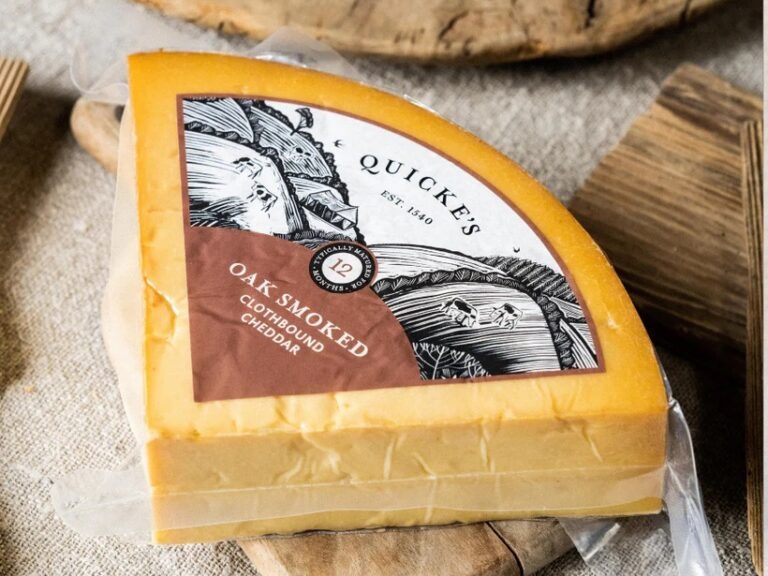 Quickes Oak Smoked Clothbound Cheddar