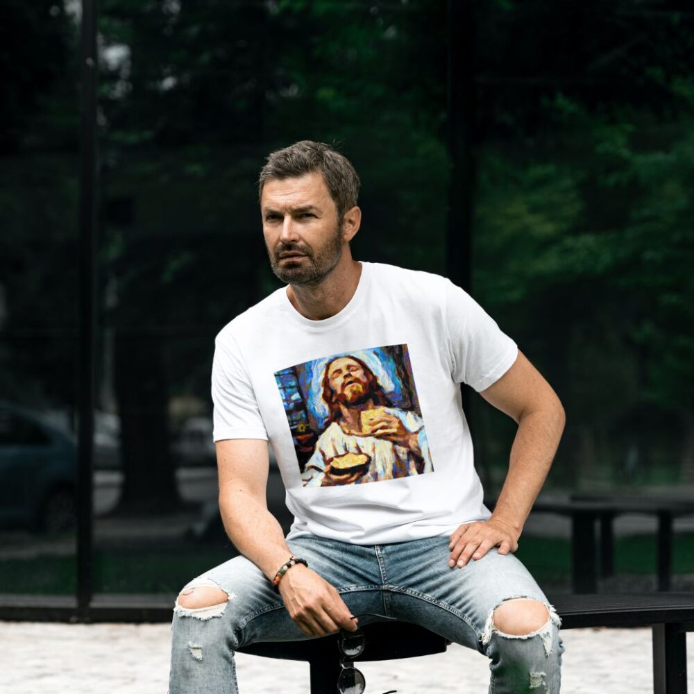 Man wearing a T-shirt outdoors_Van Gogh